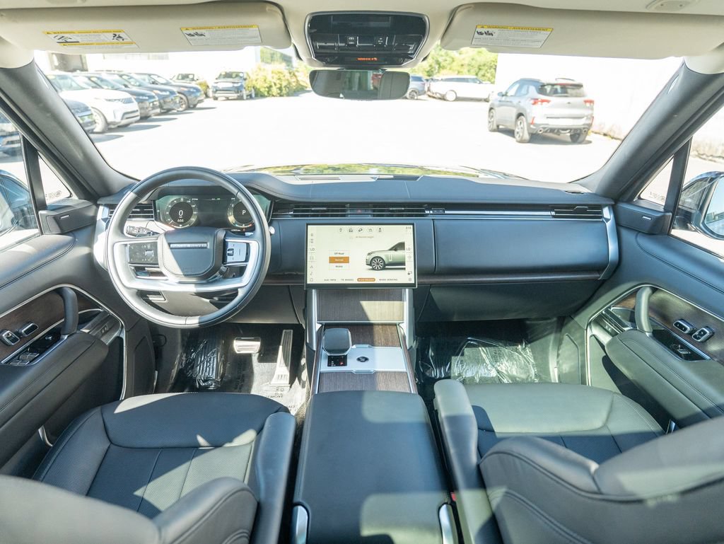 Certified 2026 Land Rover Range Rover SE AWD/4WD image 18