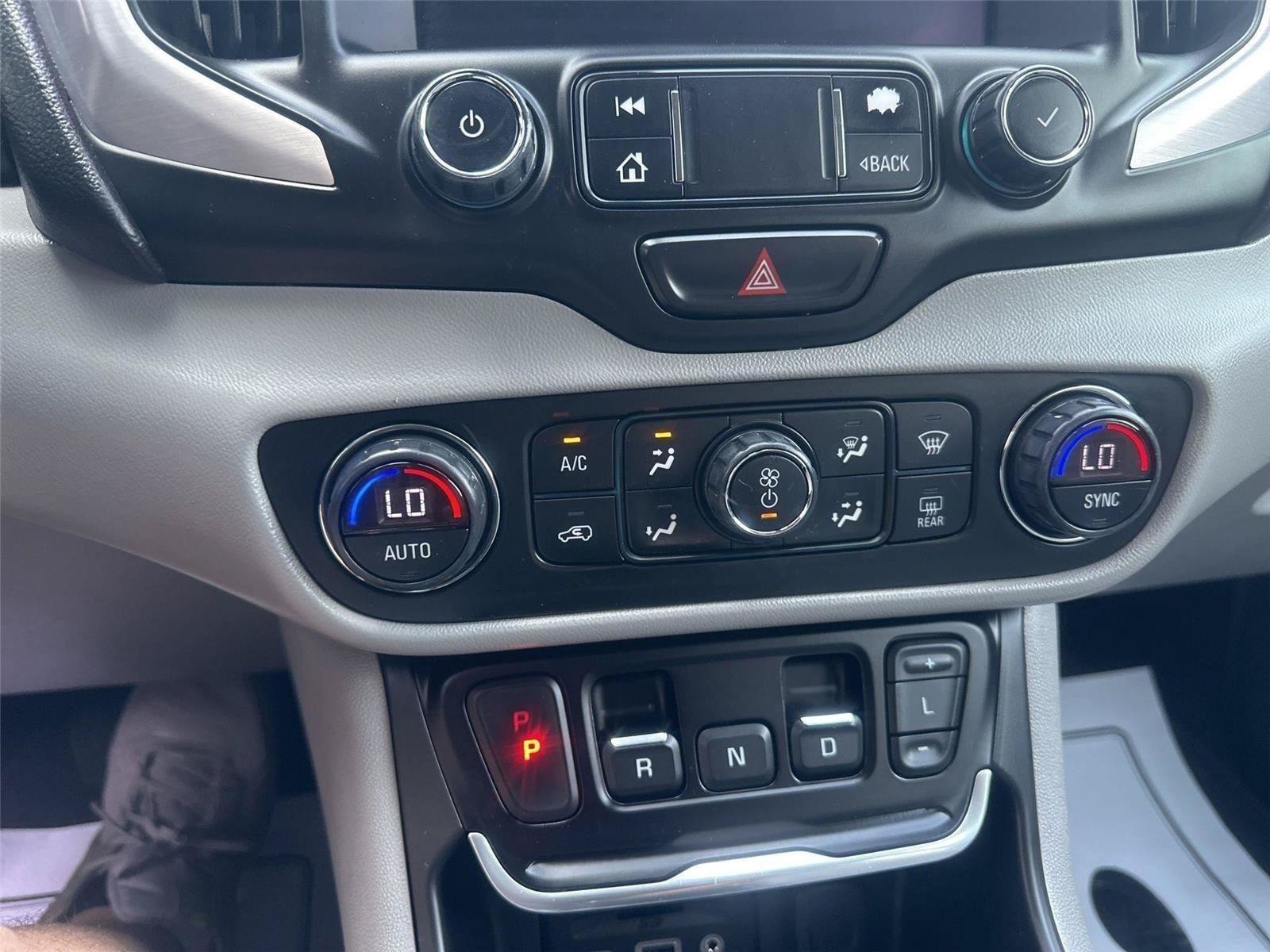 Used 2020 GMC Terrain SLT FWD image 33
