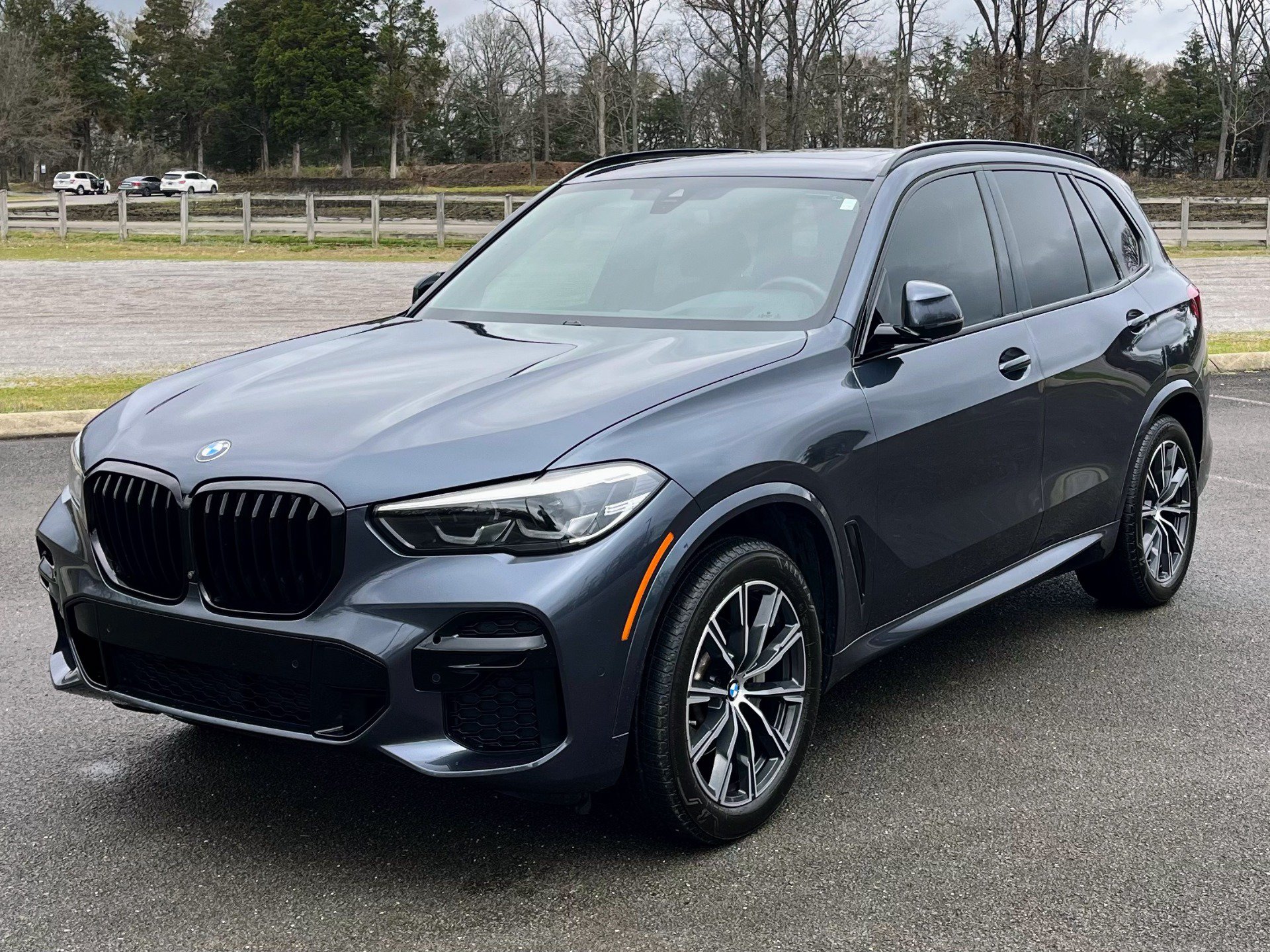 Used 2022 BMW X5 xDrive40i w/ M Sport Package AWD/4WD video 2