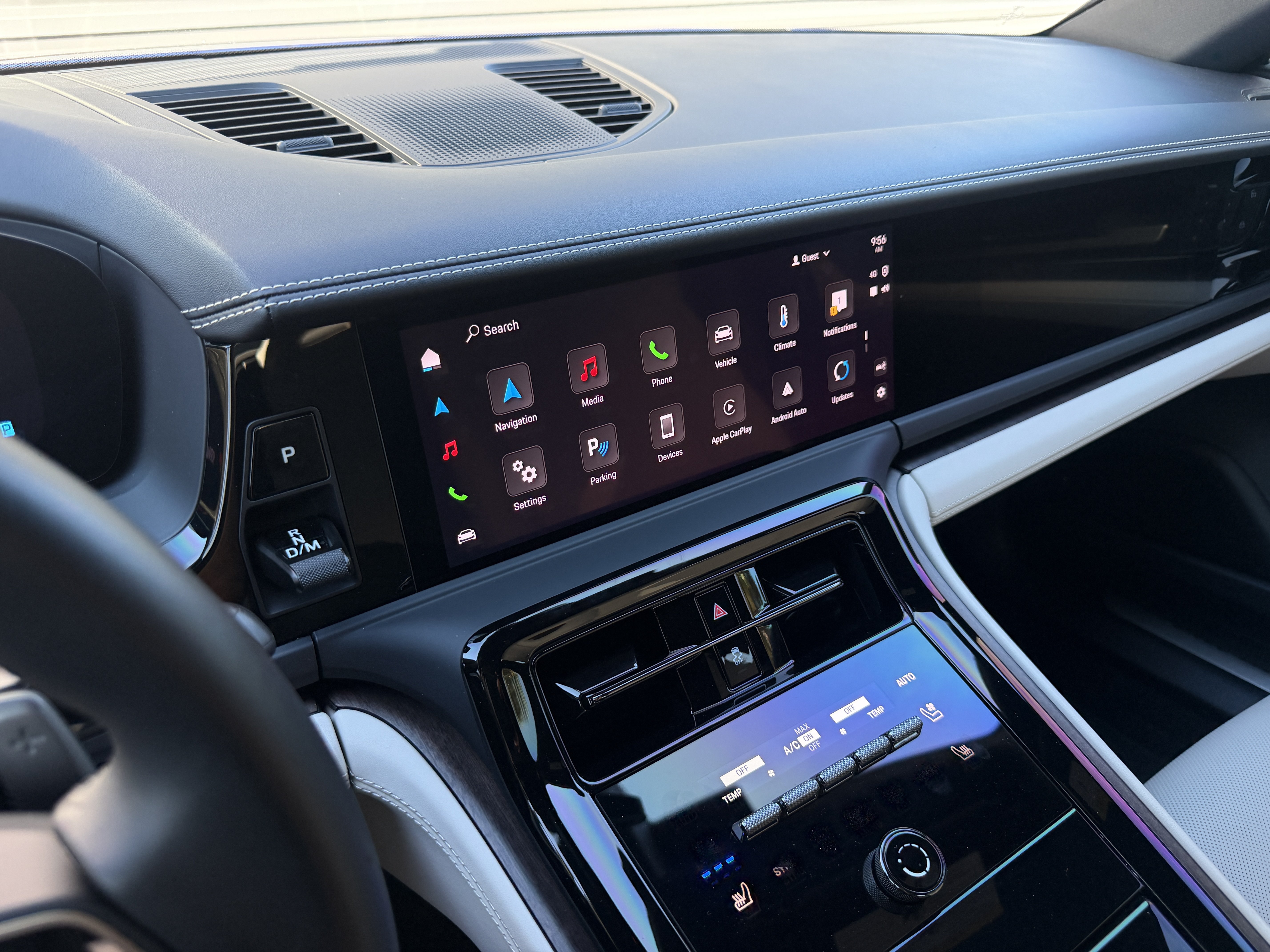Certified 2024 Porsche Panamera RWD image 27