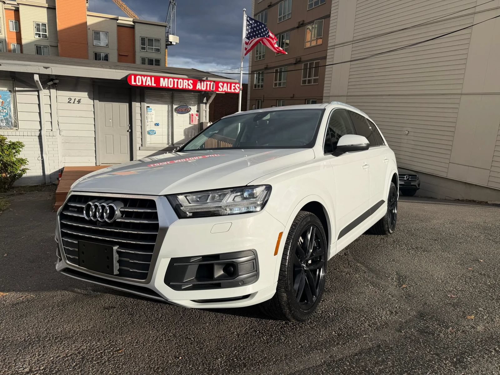 Used 2018 Audi Q7 3.0T Prestige AWD/4WD image 3