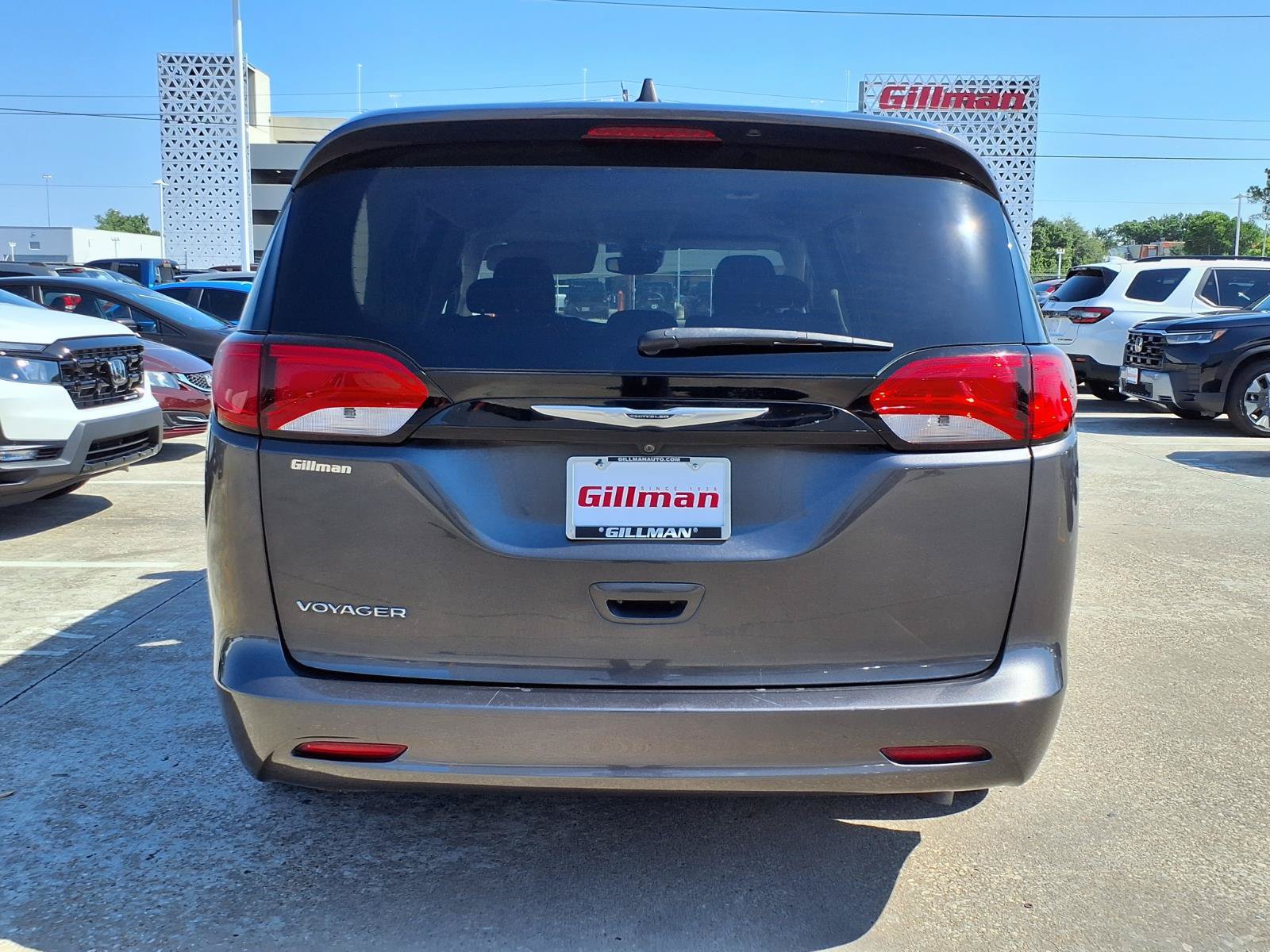 Used 2023 Chrysler Voyager LX FWD image 24