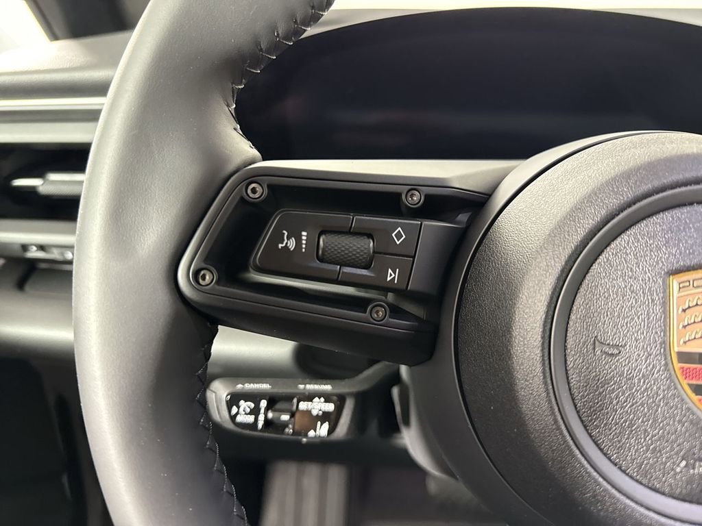 New 2025 Porsche Macan 4 Electric AWD/4WD image 39