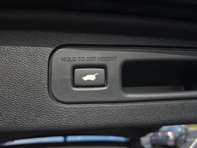 New 2026 Honda Odyssey Touring image 13