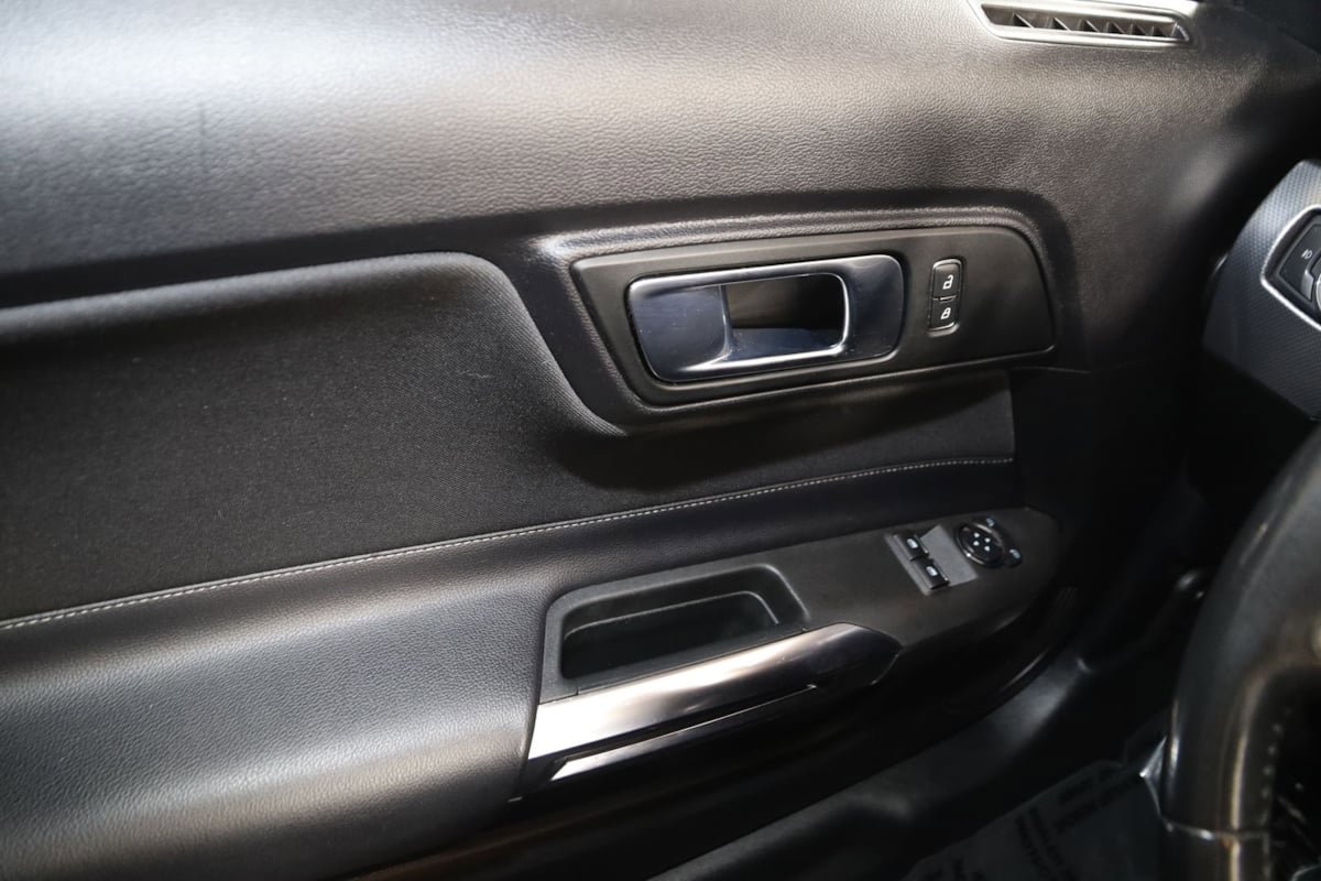 Used 2019 Ford Mustang GT RWD image 36