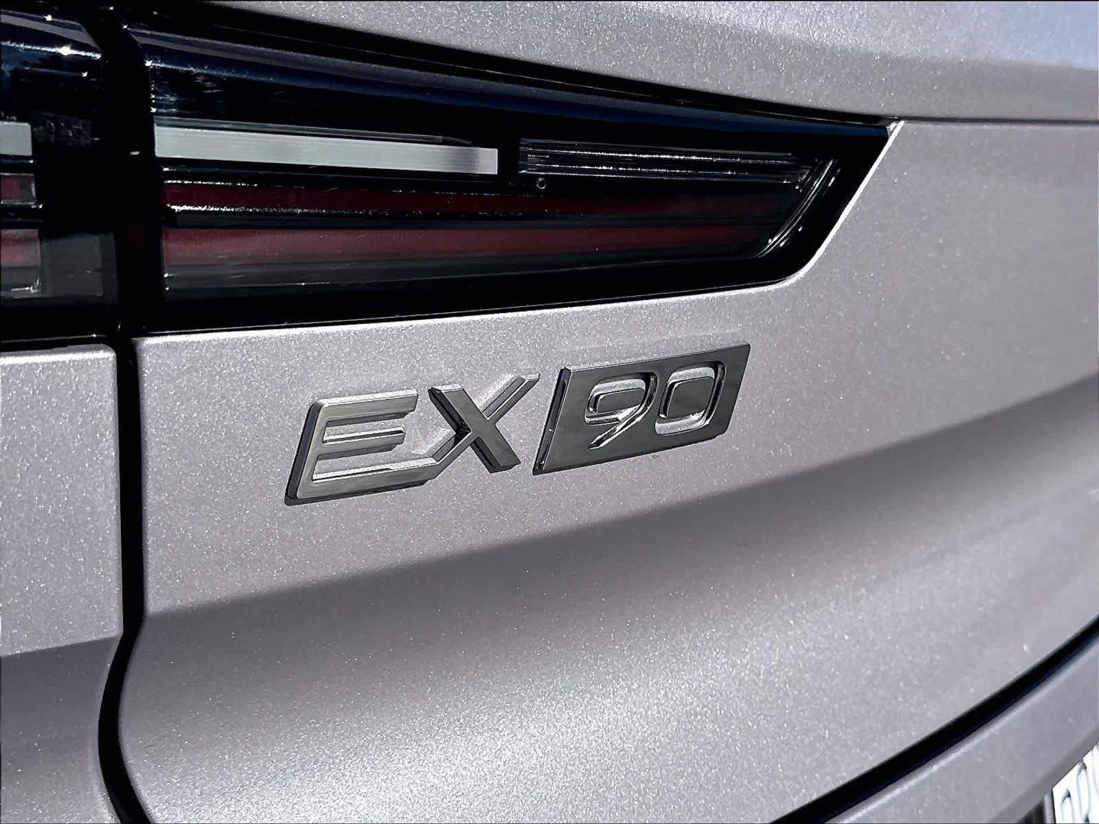 Used 2026 Volvo EX90 Plus RWD image 12