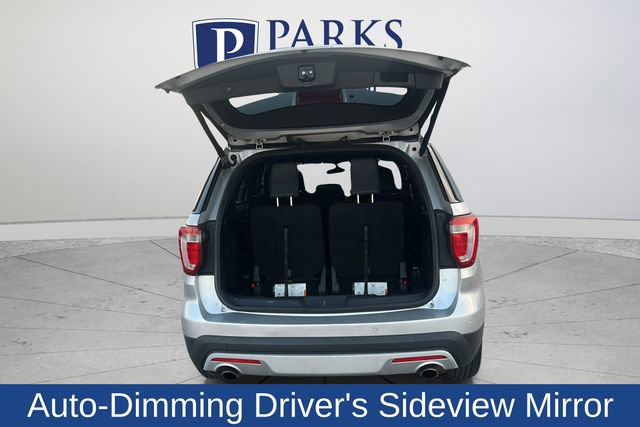 Used 2017 Ford Explorer XLT w/ Equipment Group 202A image 19