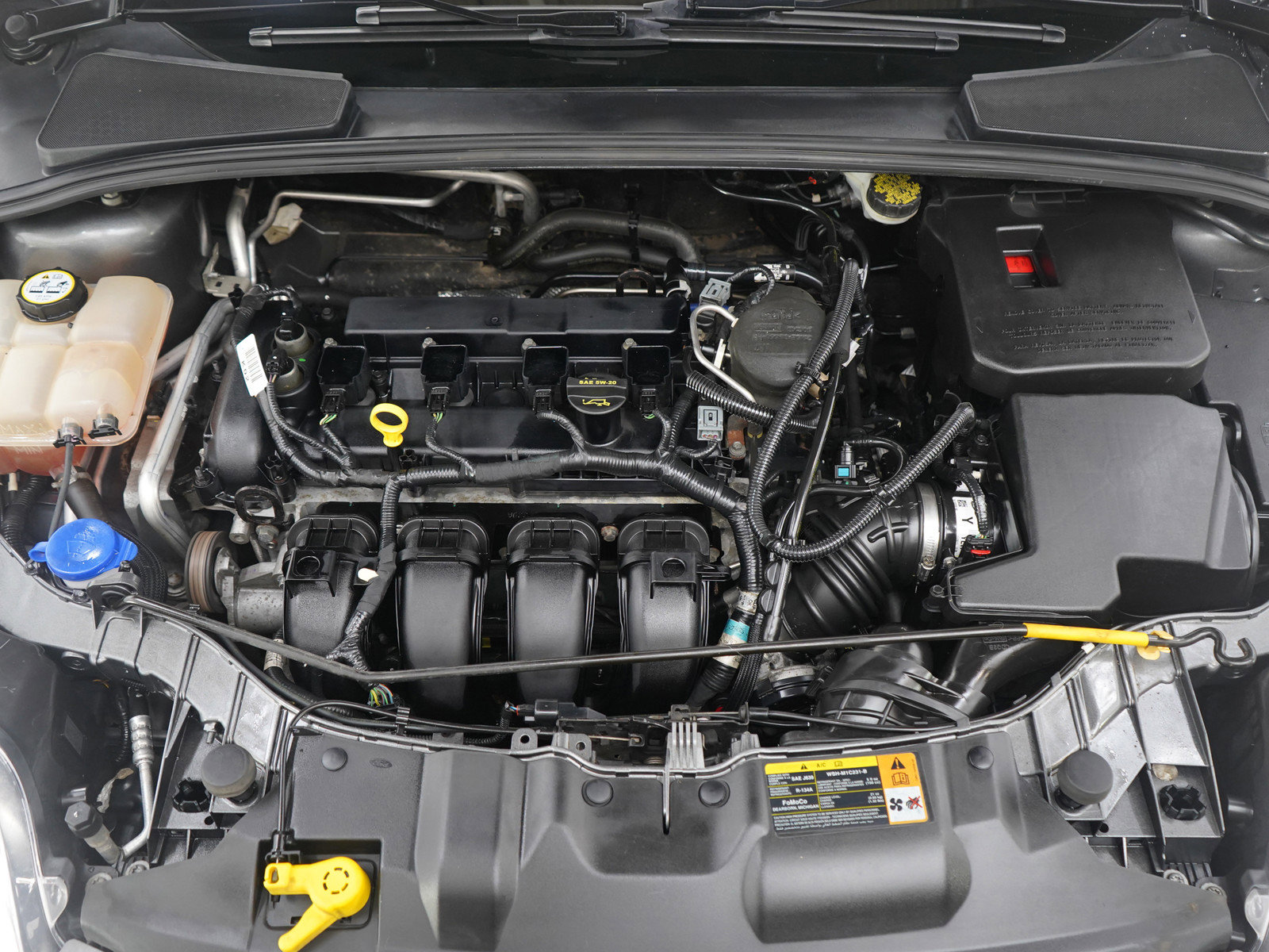 Used 2012 Ford Focus SE w/ SE Winter Pkg image 28