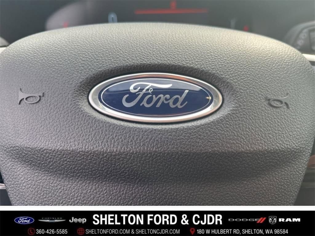 New 2025 Ford Escape SE FWD image 16
