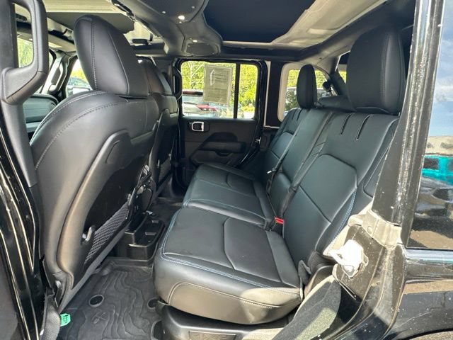 Used 2024 Jeep Wrangler Unlimited Rubicon 4xe AWD/4WD image 31