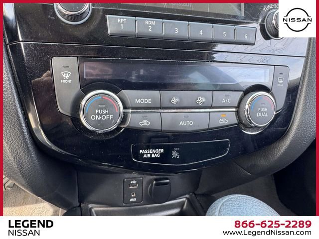 Used 2015 Nissan Rogue SV AWD/4WD image 23