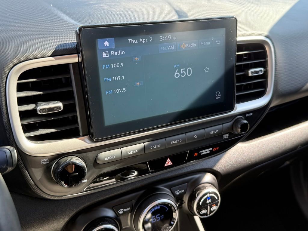 Used 2021 Hyundai Venue SEL FWD image 22