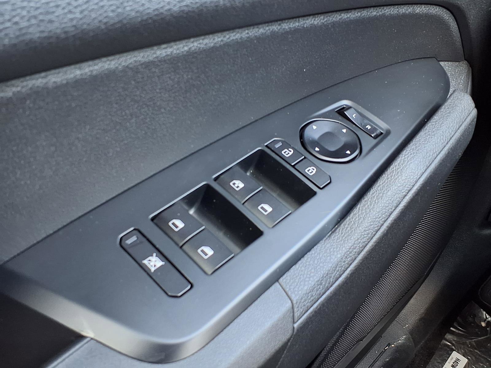 New 2026 Kia Sportage S image 12