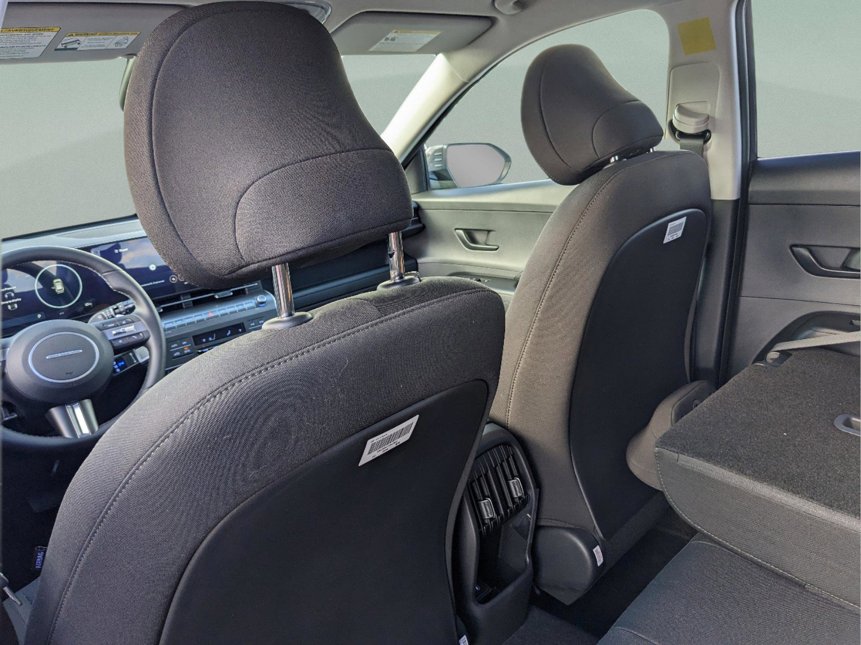 Used 2025 Hyundai Kona SEL image 15