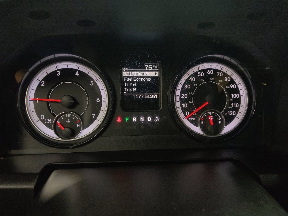 Used 2021 RAM 1500 Classic SLT image 23