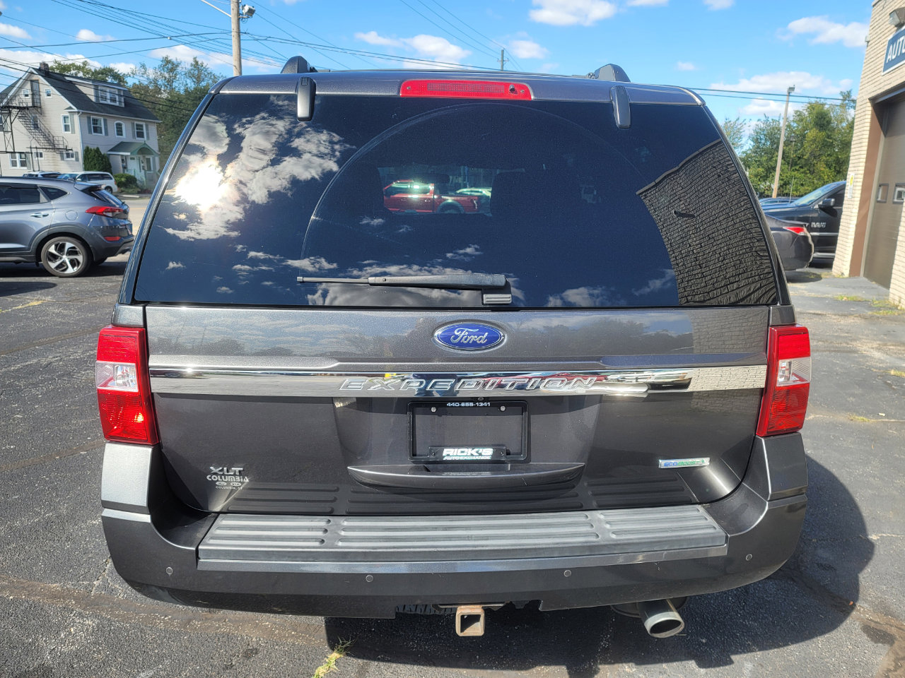 Used 2016 Ford Expedition XLT image 5