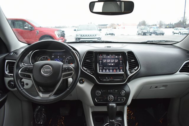 Used 2019 Jeep Cherokee Limited image 37