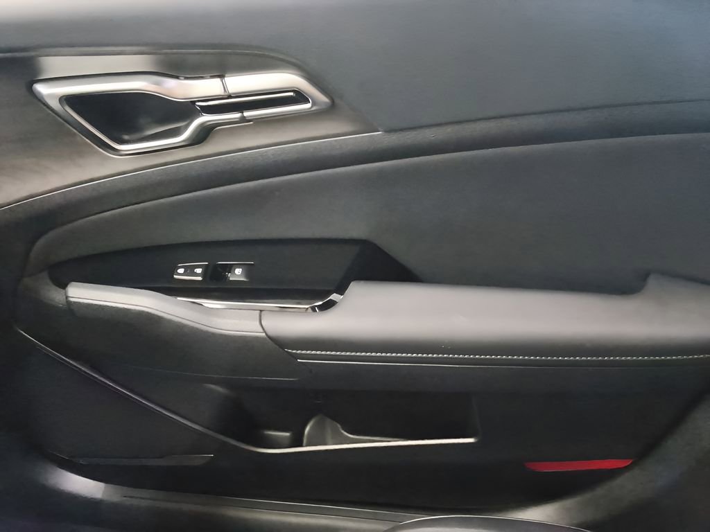 Used 2025 Kia Sportage X-Line image 13