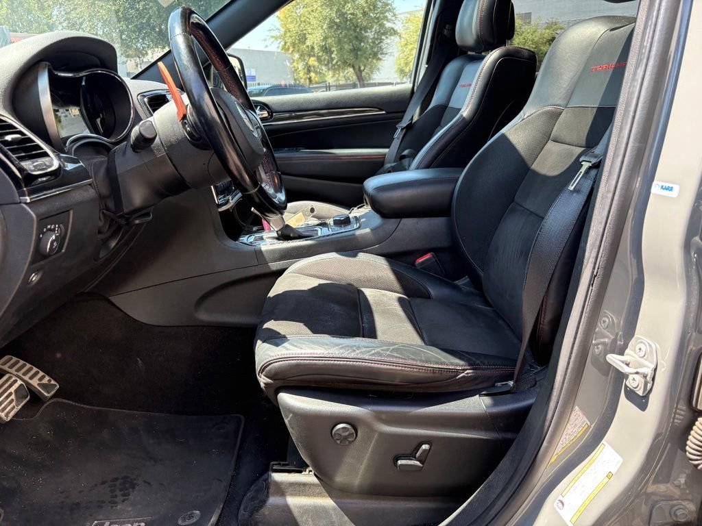 Used 2020 Jeep Grand Cherokee Trailhawk AWD/4WD image 8