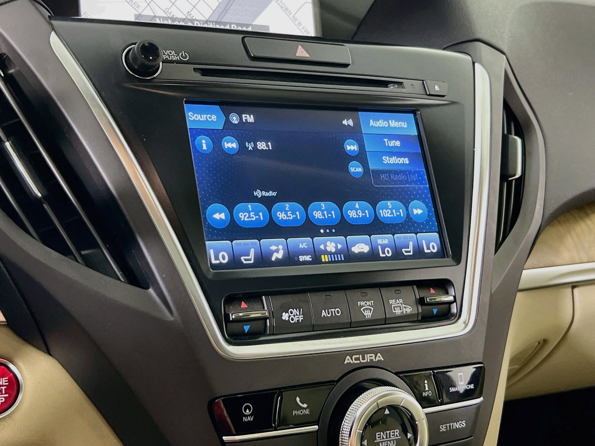 Used 2020 Acura MDX w/ Technology Package AWD/4WD image 15