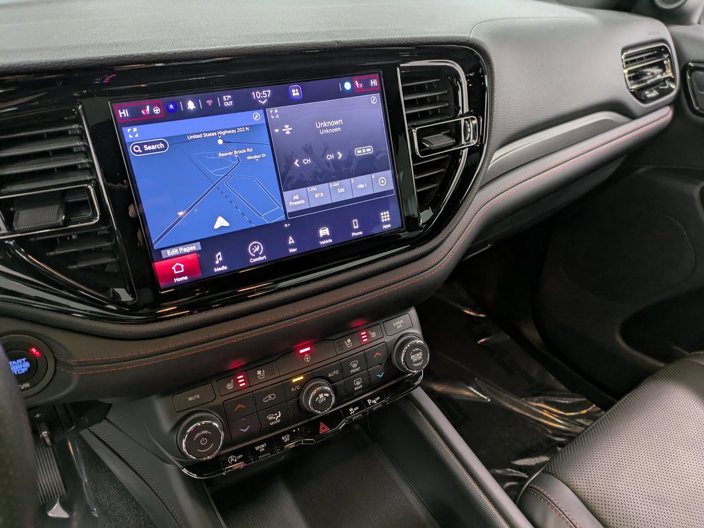 Used 2024 Dodge Durango GT image 10