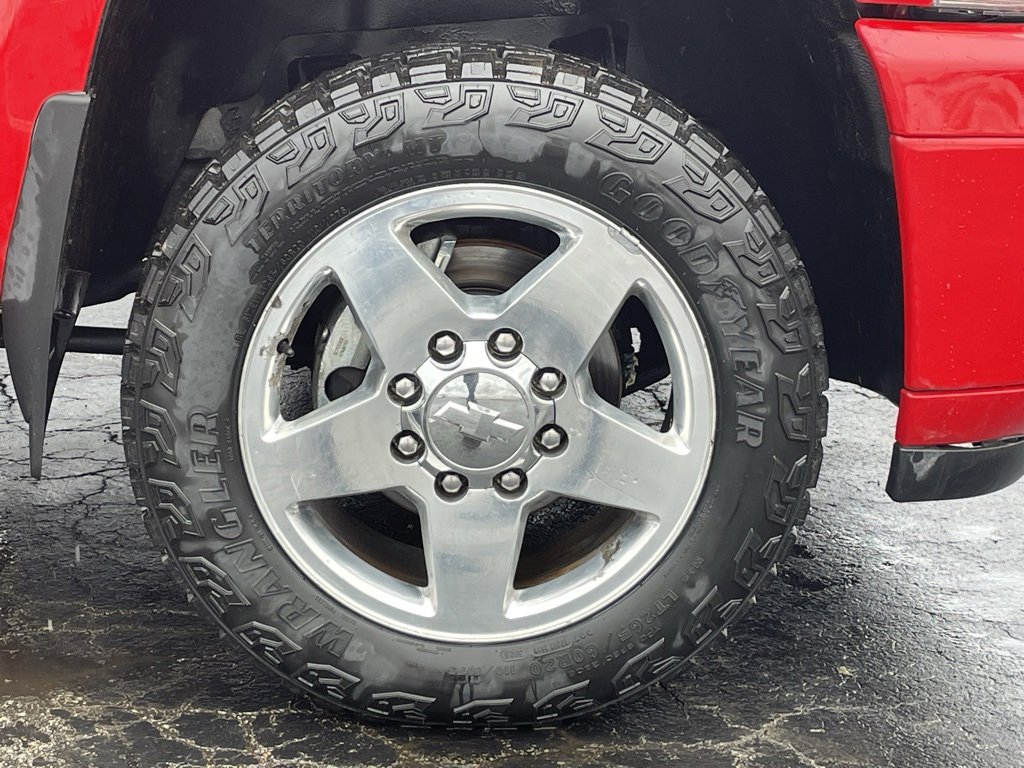 Certified 2013 Chevrolet Silverado 2500 LTZ w/ LTZ Plus Package image 9