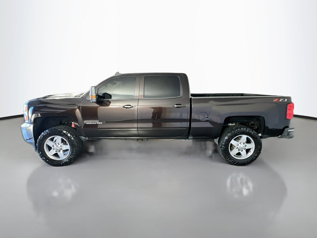 Used 2018 Chevrolet Silverado 2500 LT w/ LT Convenience Package AWD/4WD image 4