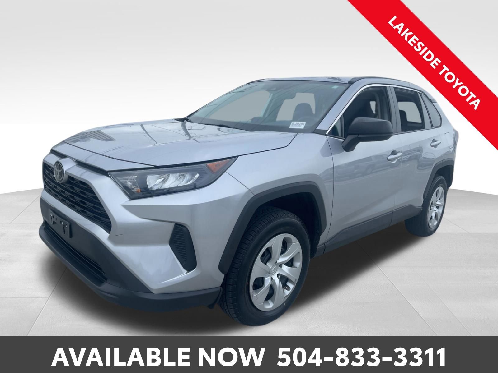 Used 2021 Toyota RAV4 LE image 1