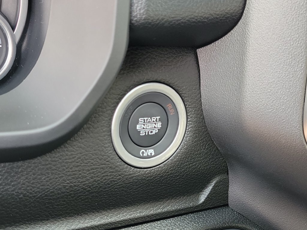 New 2026 RAM 1500 Express AWD/4WD image 18