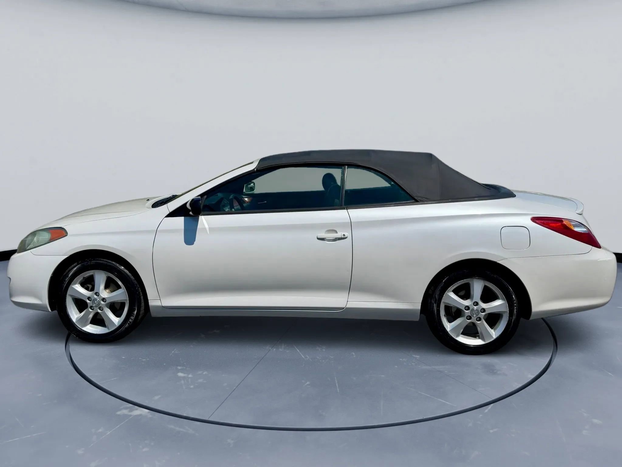 Used 2006 Toyota Solara SE image 3