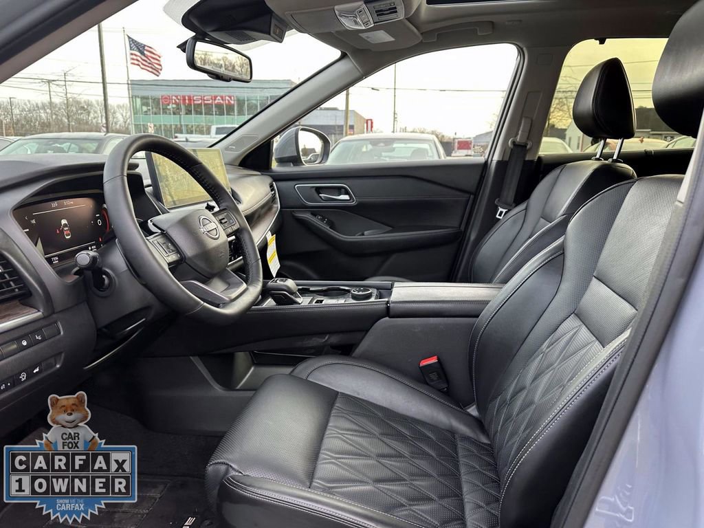 Used 2025 Nissan Rogue Platinum w/ Tech Package AWD/4WD image 19