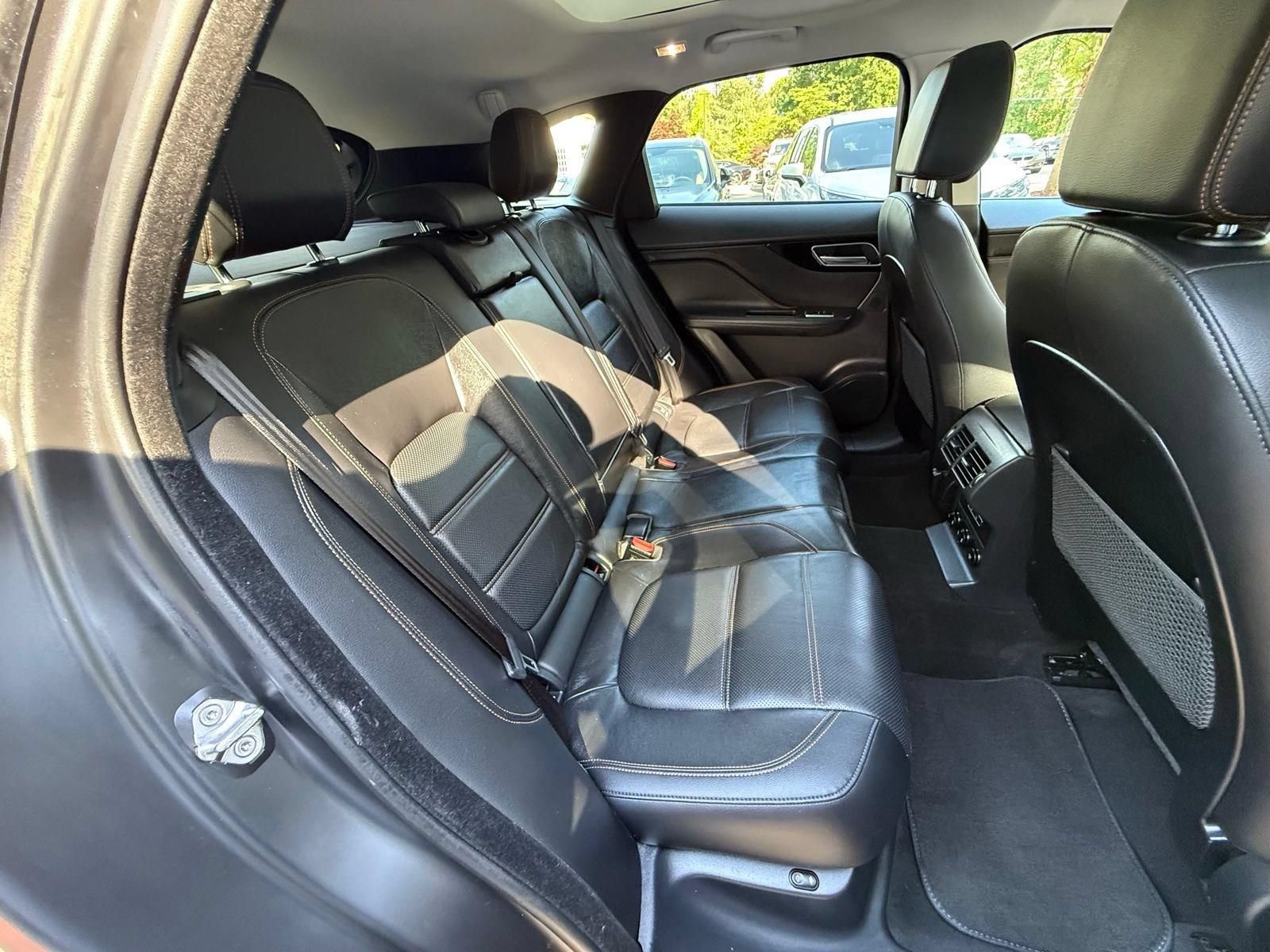 Used 2019 Jaguar F-PACE Prestige AWD/4WD image 39