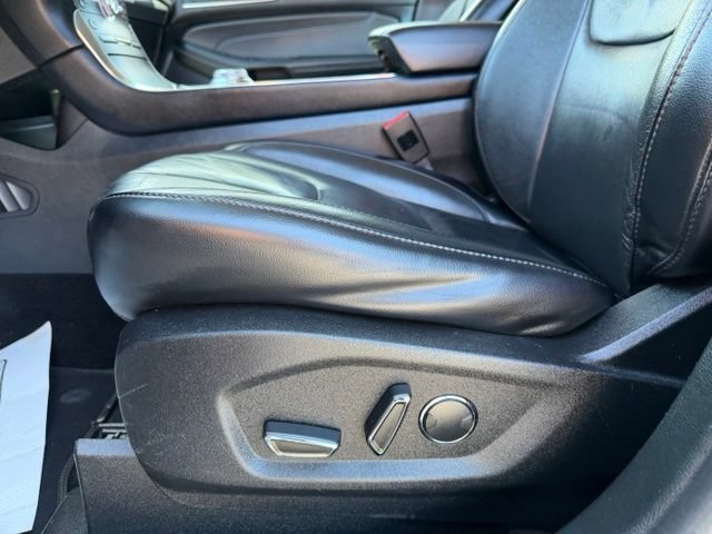 Used 2019 Ford Edge Titanium FWD image 24