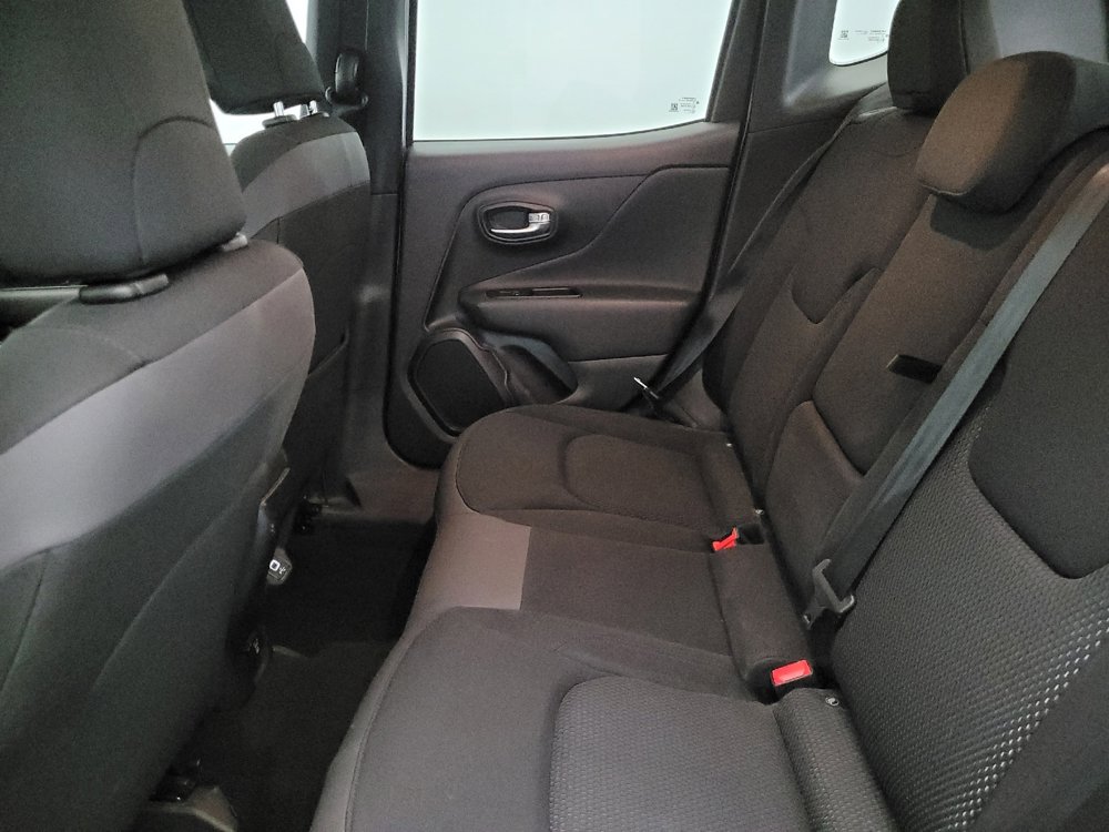 Used 2020 Jeep Renegade Altitude image 18