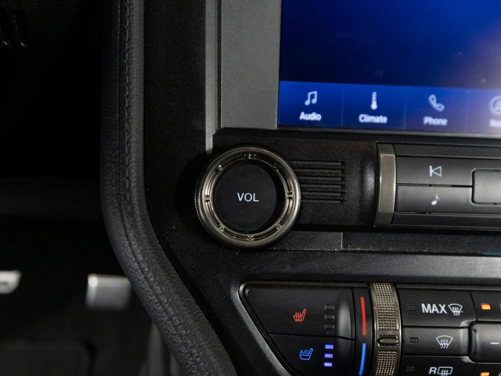 Used 2020 Ford Mustang Shelby GT500 w/ Technology Package RWD image 23