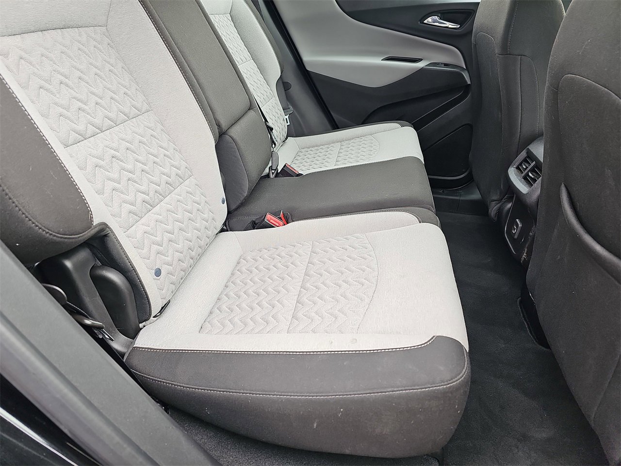 Used 2024 Chevrolet Equinox LS image 18