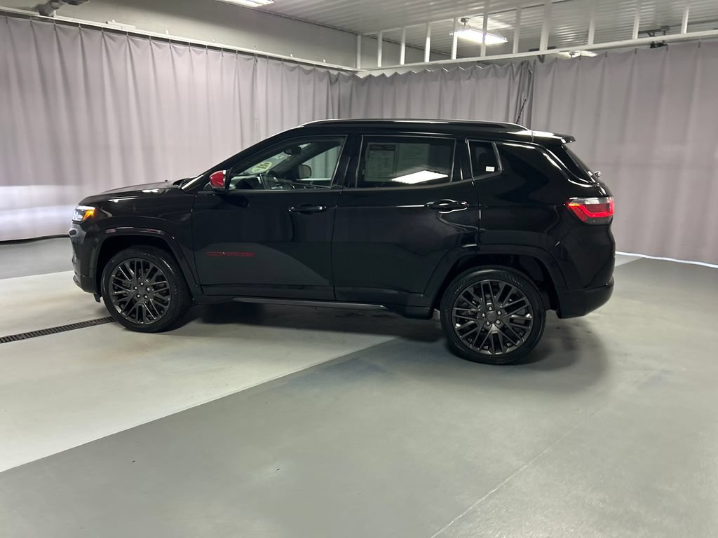 Used 2023 Jeep Compass Limited w/ Elite Group for (Red) Edition AWD/4WD image 4