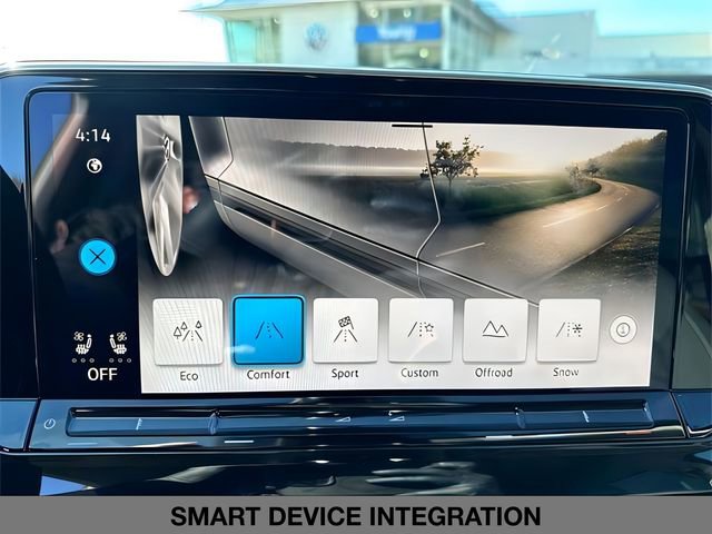 Used 2025 Volkswagen Atlas SE image 28