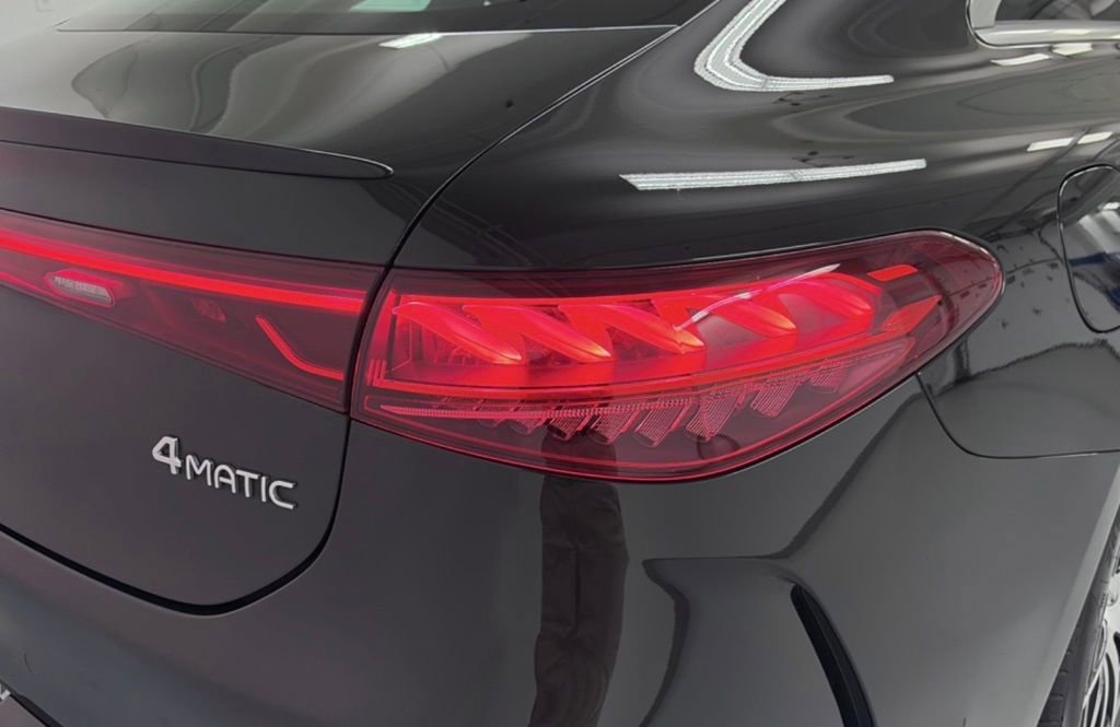 Certified 2023 Mercedes-Benz EQS 580 4MATIC Sedan image 8