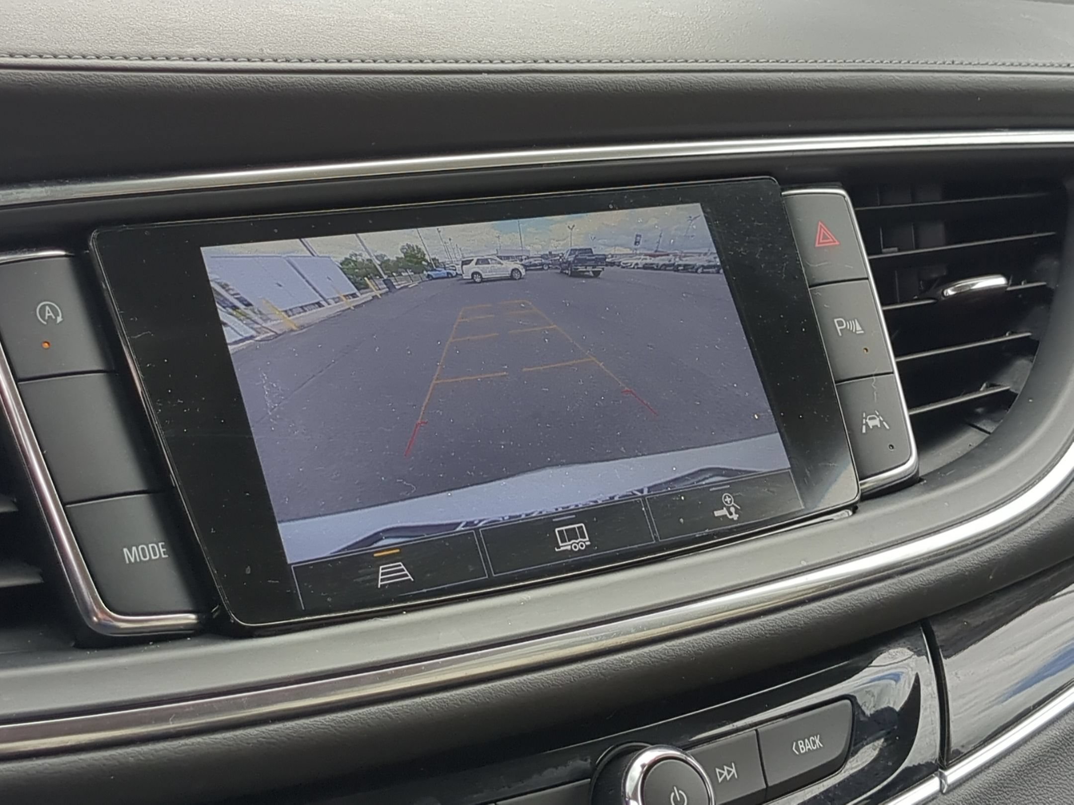 Used 2023 Buick Enclave Essence w/ Experience Buick Package FWD image 14