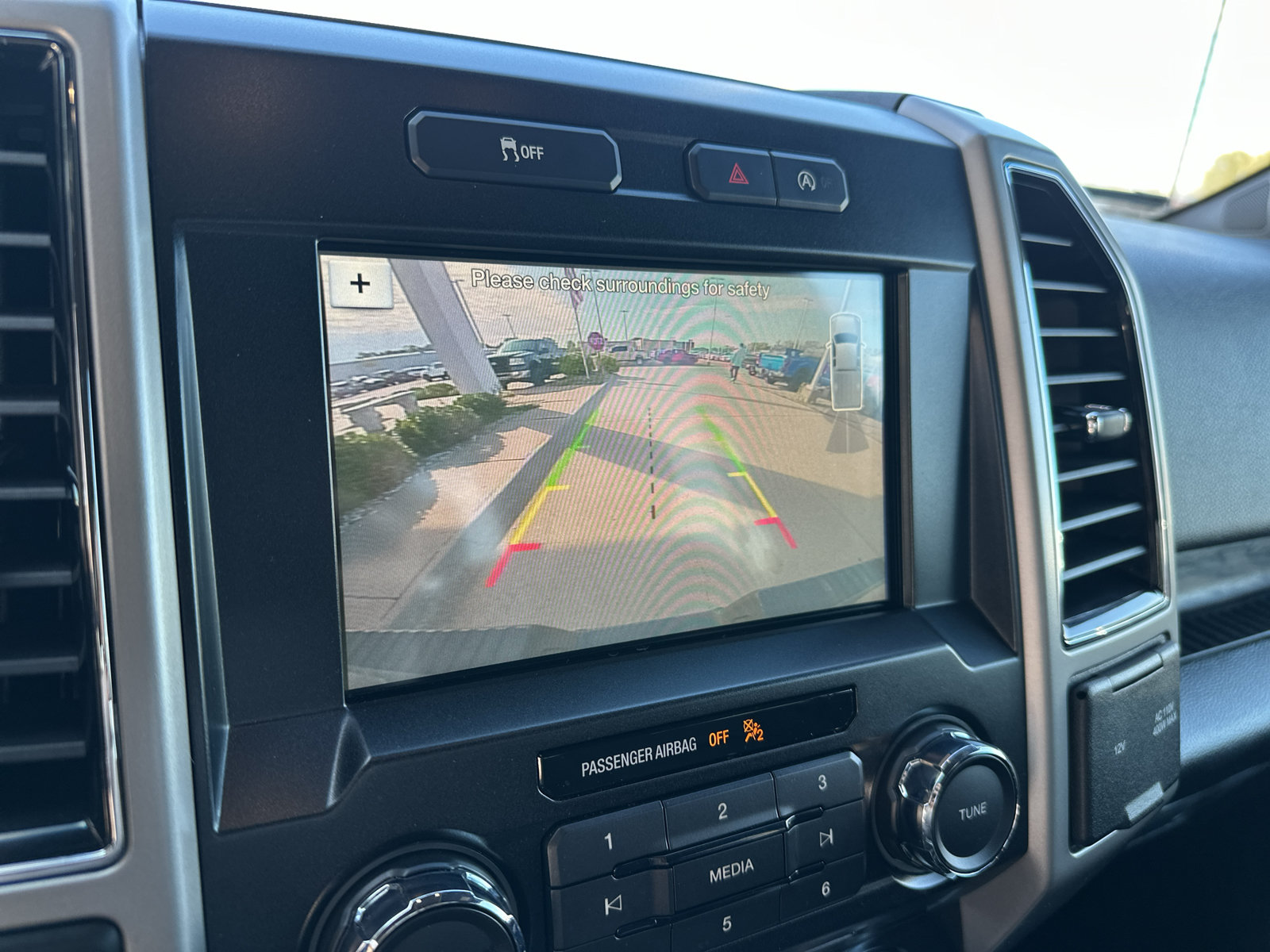 Used 2018 Ford F150 Lariat w/ Max Trailer Tow Package AWD/4WD image 24