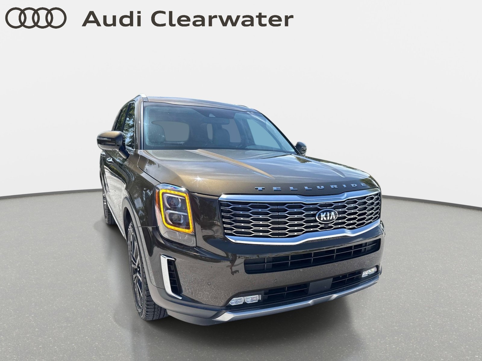 Used 2020 Kia Telluride SX w/ Towing Package FWD image 7