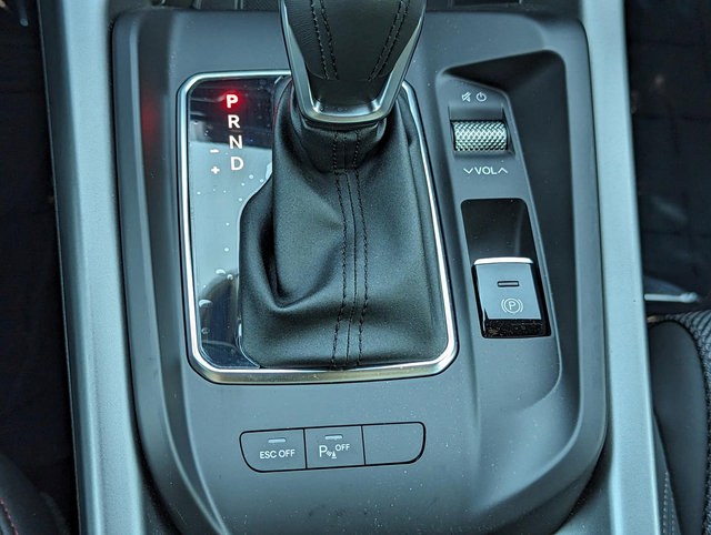New 2023 Dodge Hornet GT w/ GT Blacktop Package AWD/4WD image 9