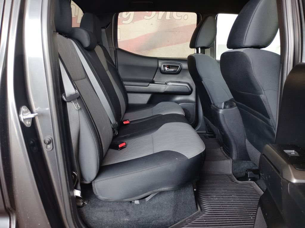 Used 2023 Toyota Tacoma TRD Sport AWD/4WD image 15
