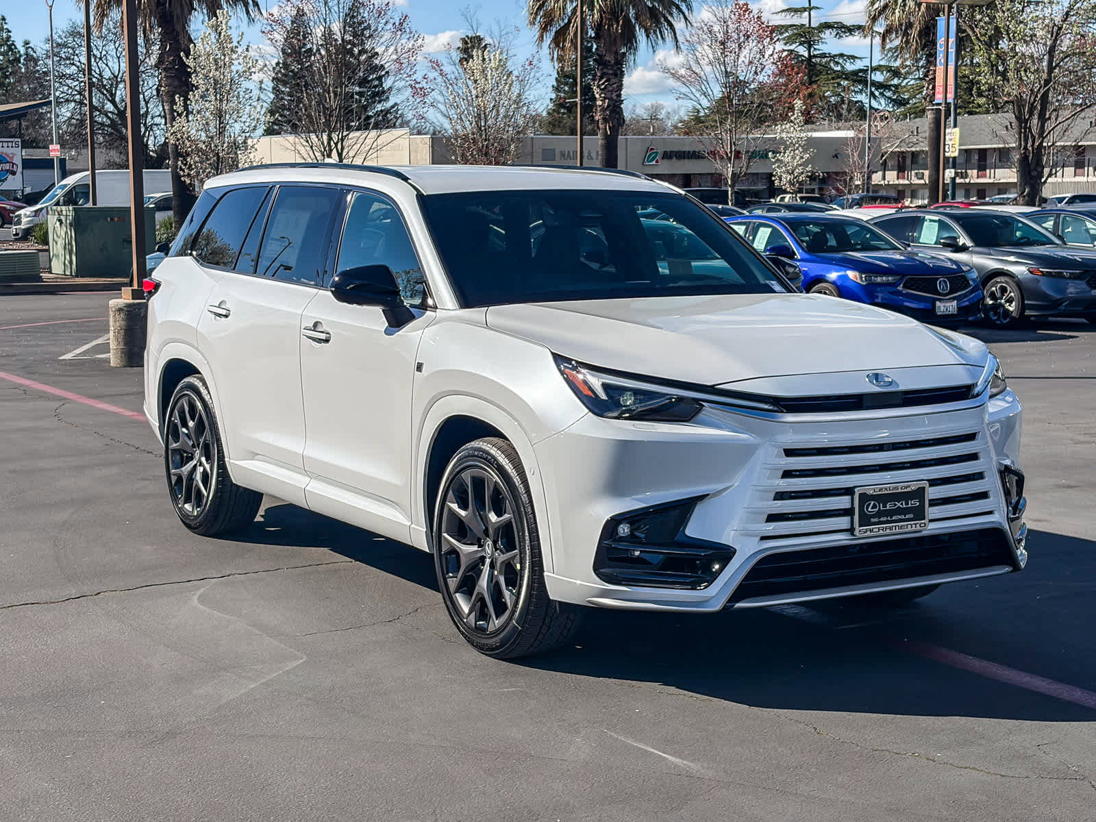 New 2026 Lexus TX 500h AWD image 5