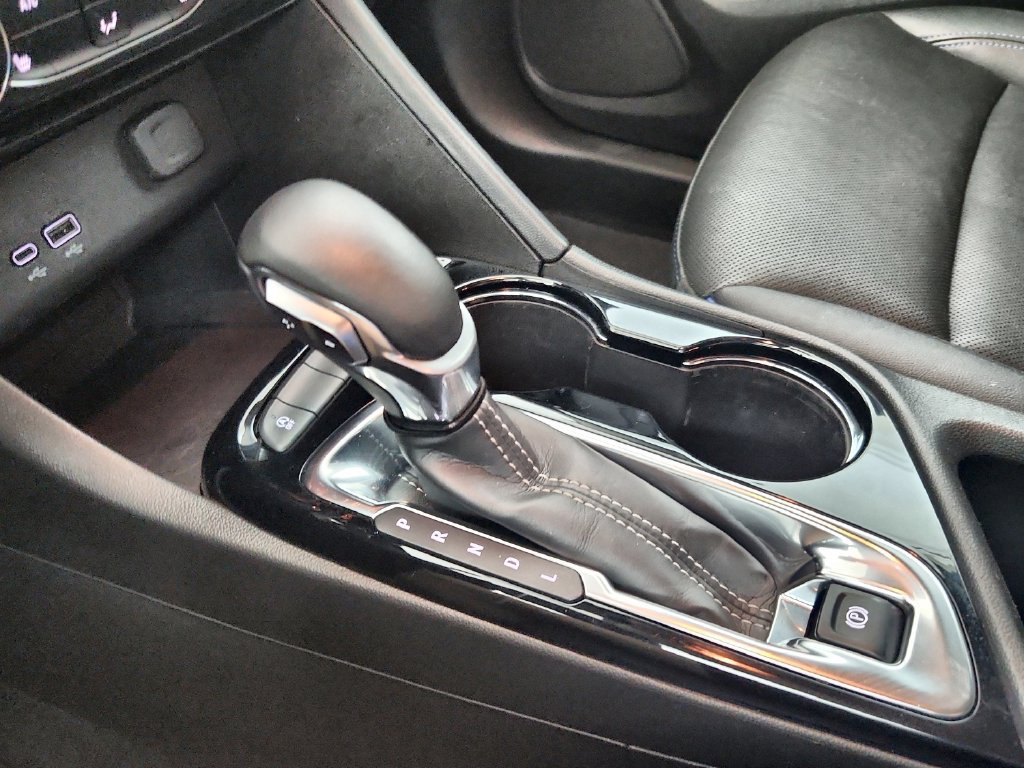 Used 2025 Buick Encore GX Sport Touring w/ Comfort Package FWD image 30