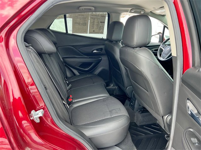 Used 2022 Buick Encore Preferred w/ Safety Package image 25