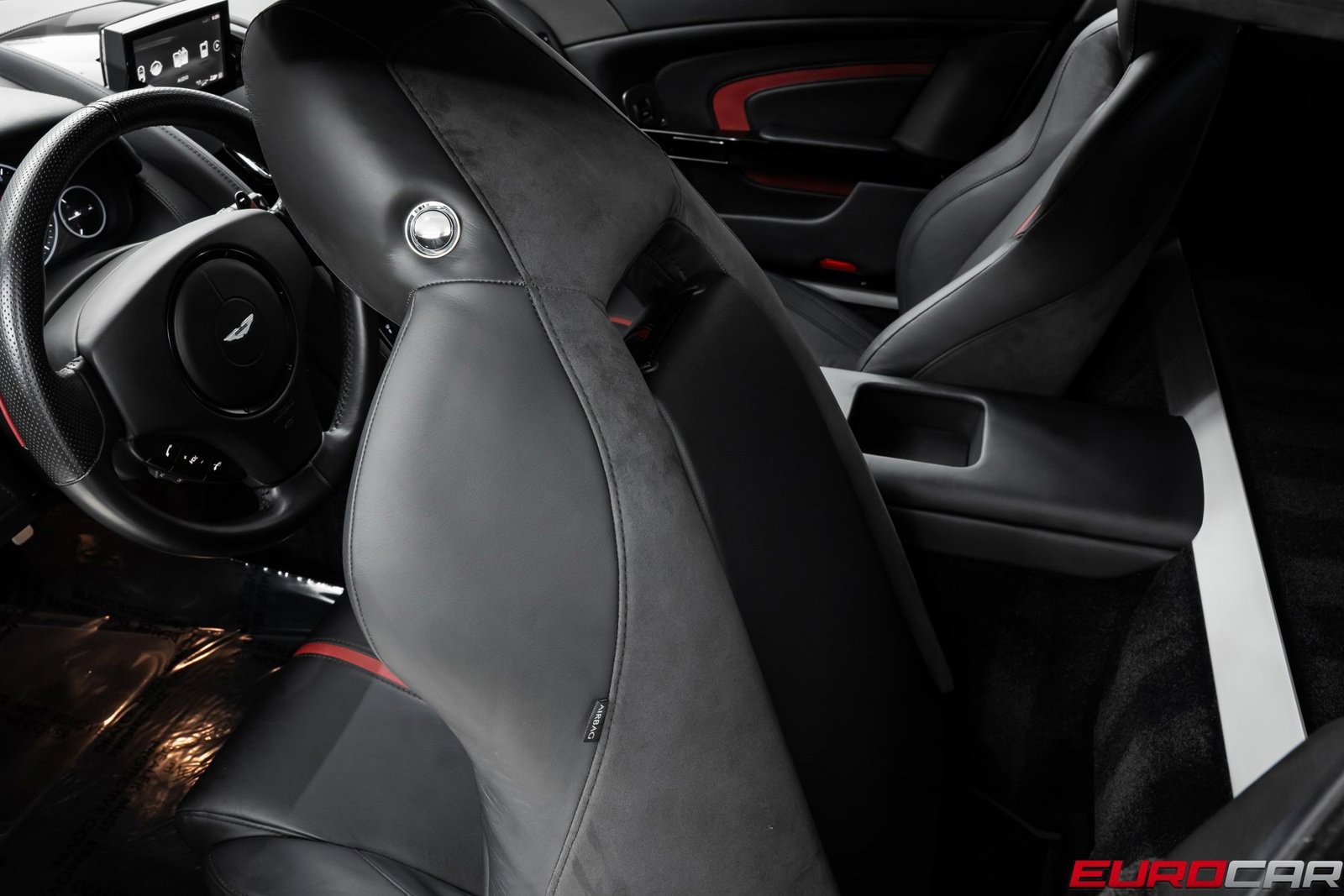 Used 2017 Aston Martin V12 Vantage S image 39