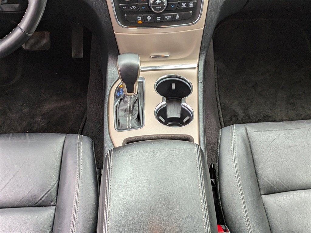 Used 2017 Jeep Grand Cherokee Limited image 19