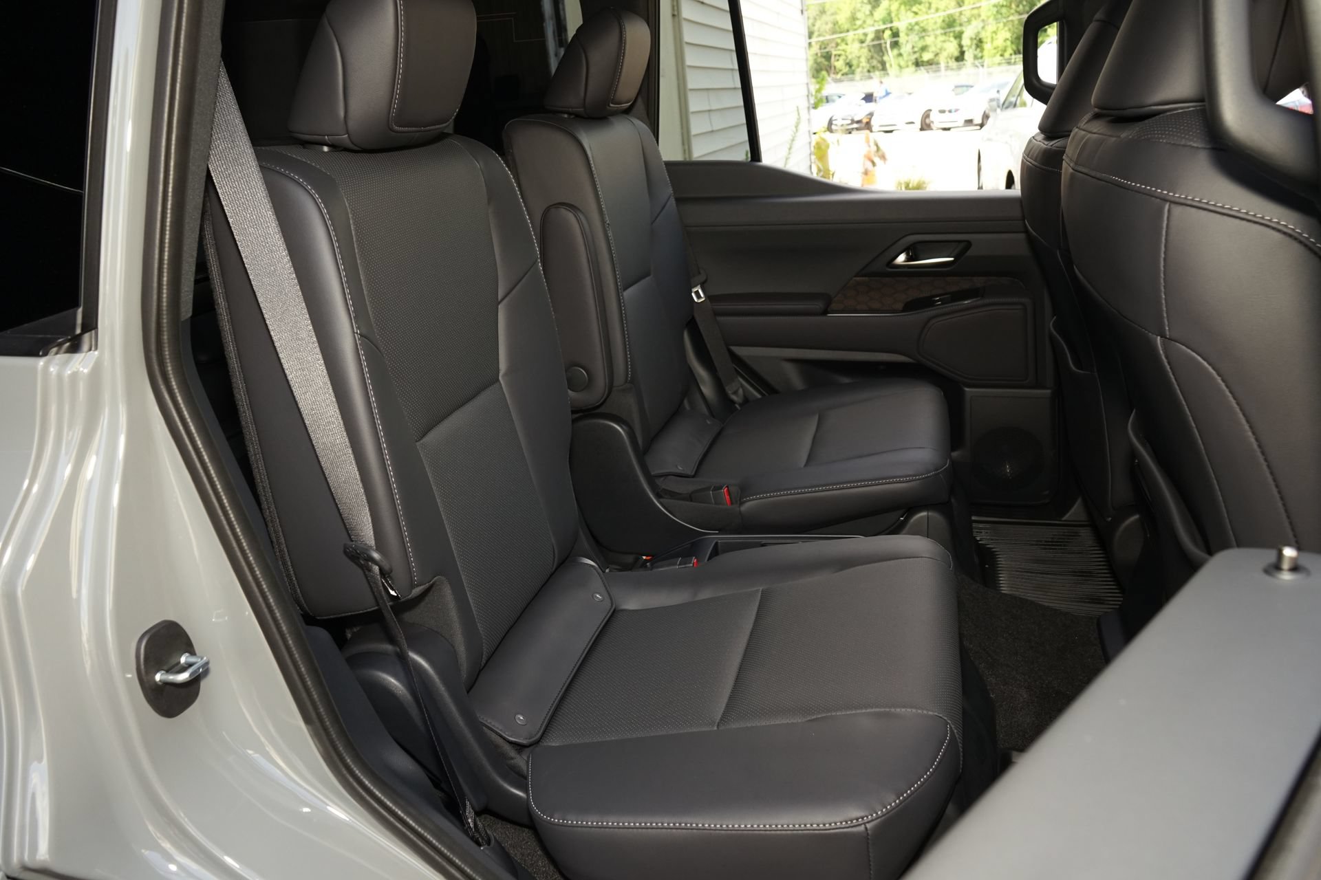 Used 2026 Lexus GX 550 w/ Cold Area Package AWD/4WD image 13